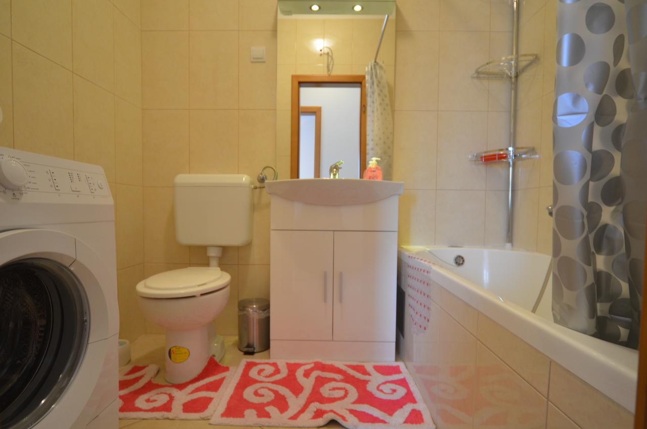 Big Dream Apartment โรวีน ภายนอก รูปภาพ