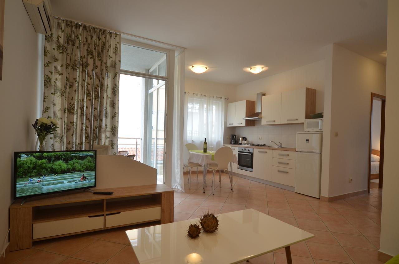 Big Dream Apartment โรวีน ภายนอก รูปภาพ